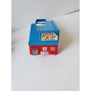 1989 Galoob Toy‎ Micro Machines Playset Service City Parking Lube Shop for Parts